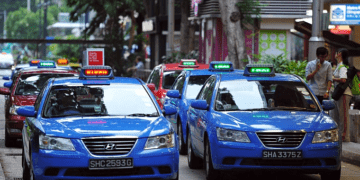 Singapore to give out $155 cash to eligible platform workers, taxi drivers