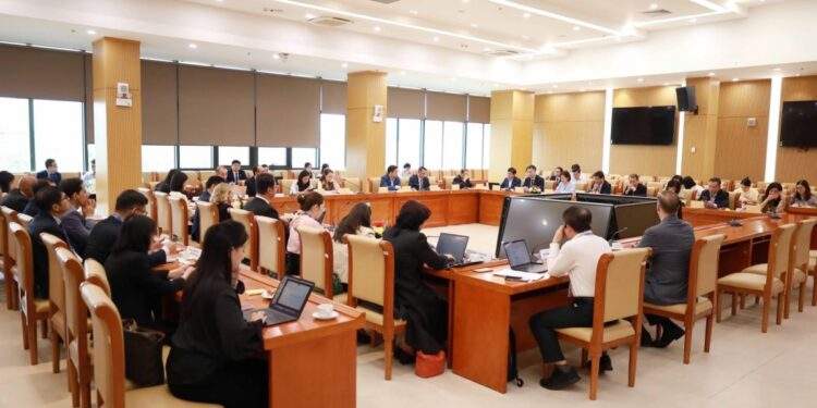 USABC firms explore aviation, seaport, rail investment in Vietnam