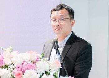 Ông Nguyễn Quốc Hưng, Phó Chủ tịch Mạng lưới Công nghệ lượng tử Việt Nam (VnQuantum), Viện trưởng Viện Công nghệ Lượng tử, Đại học Quốc gia Hà Nội. 