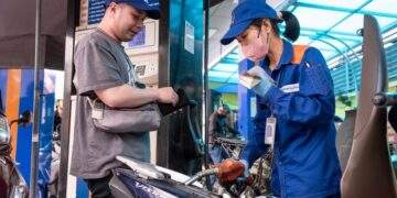 Vietnam secures fuel supply through April as Middle East crisis surpasses 1970s oil shocks