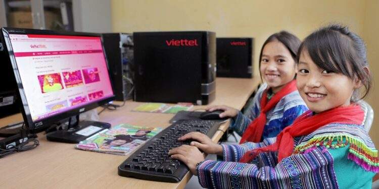 Viettel giành hai giải thưởng quốc tế về phát triển bền vững