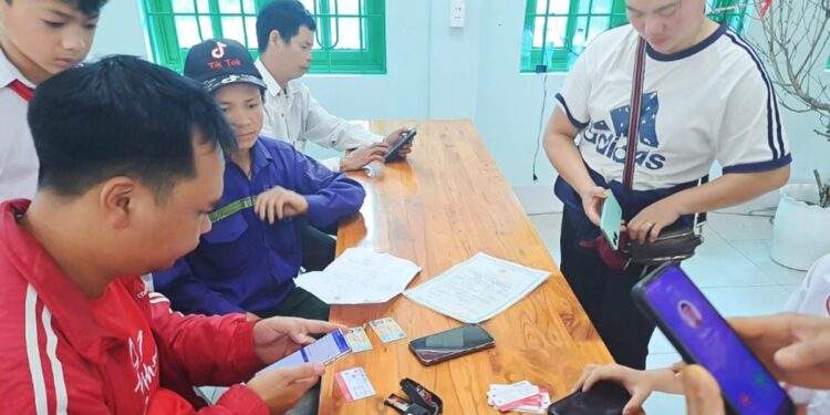 Viettel hỗ trợ khách hàng xác thực thông tin thuê bao nhanh chóng, thuận tiện