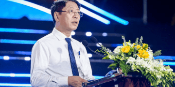 Ông Trần Song Tùng: Ninh Bình là vùng đất hiếm có khi hội tụ đầy đủ ba vùng địa hình gồm miền núi, đồng bằng và ven biển.