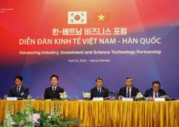 Thủ tướng Lê Minh Hưng và Tổng thống Hàn Quốc Lee Jae Myung dự Toạ đàm bàn tròn về hợp tác kinh tế, thương mại, đầu tư Việt Nam - Hàn Quốc. Ảnh: Việt Dũng.