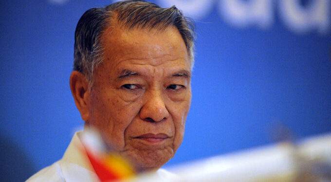 Company backed by Philippine billionaire Lucio Tan postpones IPO amid market swings