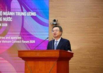 Ủy viên Bộ Chính trị, Bí thư Trung ương Đảng, Trưởng ban Chính sách, Chiến lược Trung ương Nguyễn Thanh Nghị phát biểu tại buổi làm việc. 