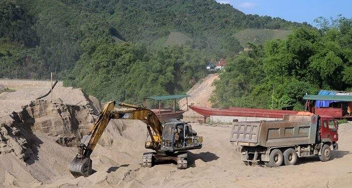 Theo quy định, các tổ chức, cá nhân khai thác khoáng sản phải thực hiện ký quỹ cải tạo, phục hồi môi trường. Ảnh minh họa