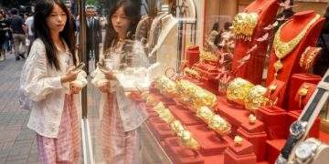 Hong Kong plans to revive gold futures amid rising demand