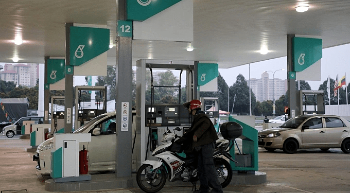 Malaysia implements measures to stabilize fuel supply