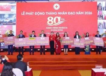 Nam A Bank trao tặng 10 tỉ đồng hưởng ứng Tháng Nhân đạo năm 2026