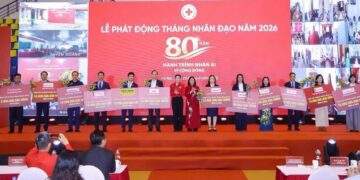Nam A Bank trao tặng 10 tỉ đồng hưởng ứng Tháng Nhân đạo năm 2026