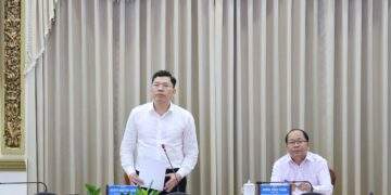 Phó chủ tịch UBND TP. Hồ Chí Minh Hoàng Nguyên Dinh phát biểu định hướng tại phiên họp -Ảnh: Cổng thông tin điện tử Thành phố