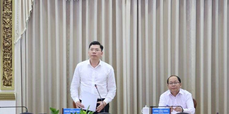 Phó chủ tịch UBND TP. Hồ Chí Minh Hoàng Nguyên Dinh phát biểu định hướng tại phiên họp -Ảnh: Cổng thông tin điện tử Thành phố