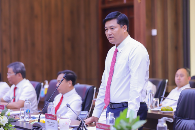 Agribank ký kết hợp tác với Bộ Nông nghiệp và Phát triển nông thôn - Ảnh 1. Agribank ký kết hợp tác với Bộ Nông nghiệp và Phát triển nông thôn - Ảnh 1.