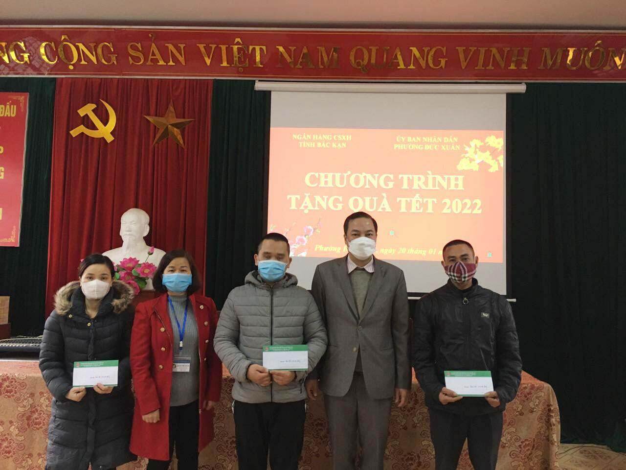 NHCSXH Chi nhánh Bắc KạnXuất sắc hoàn thành "nhiệm vụ kép" - Ảnh 4. NHCSXH Chi nhánh Bắc KạnXuất sắc hoàn thành "nhiệm vụ kép" - Ảnh 4.