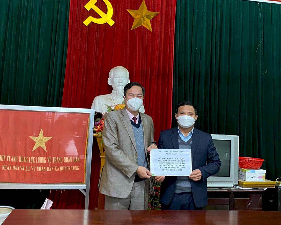NHCSXH Chi nhánh Bắc KạnXuất sắc hoàn thành "nhiệm vụ kép" - Ảnh 2. NHCSXH Chi nhánh Bắc KạnXuất sắc hoàn thành "nhiệm vụ kép" - Ảnh 2.