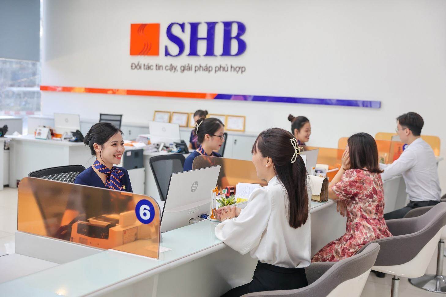 SHB hoàn tất chuyển nhượng 50% vốn điều lệ SHBFinance cho đối tác Krungsi - Ảnh 2. SHB hoàn tất chuyển nhượng 50% vốn điều lệ SHBFinance cho đối tác Krungsi - Ảnh 2.