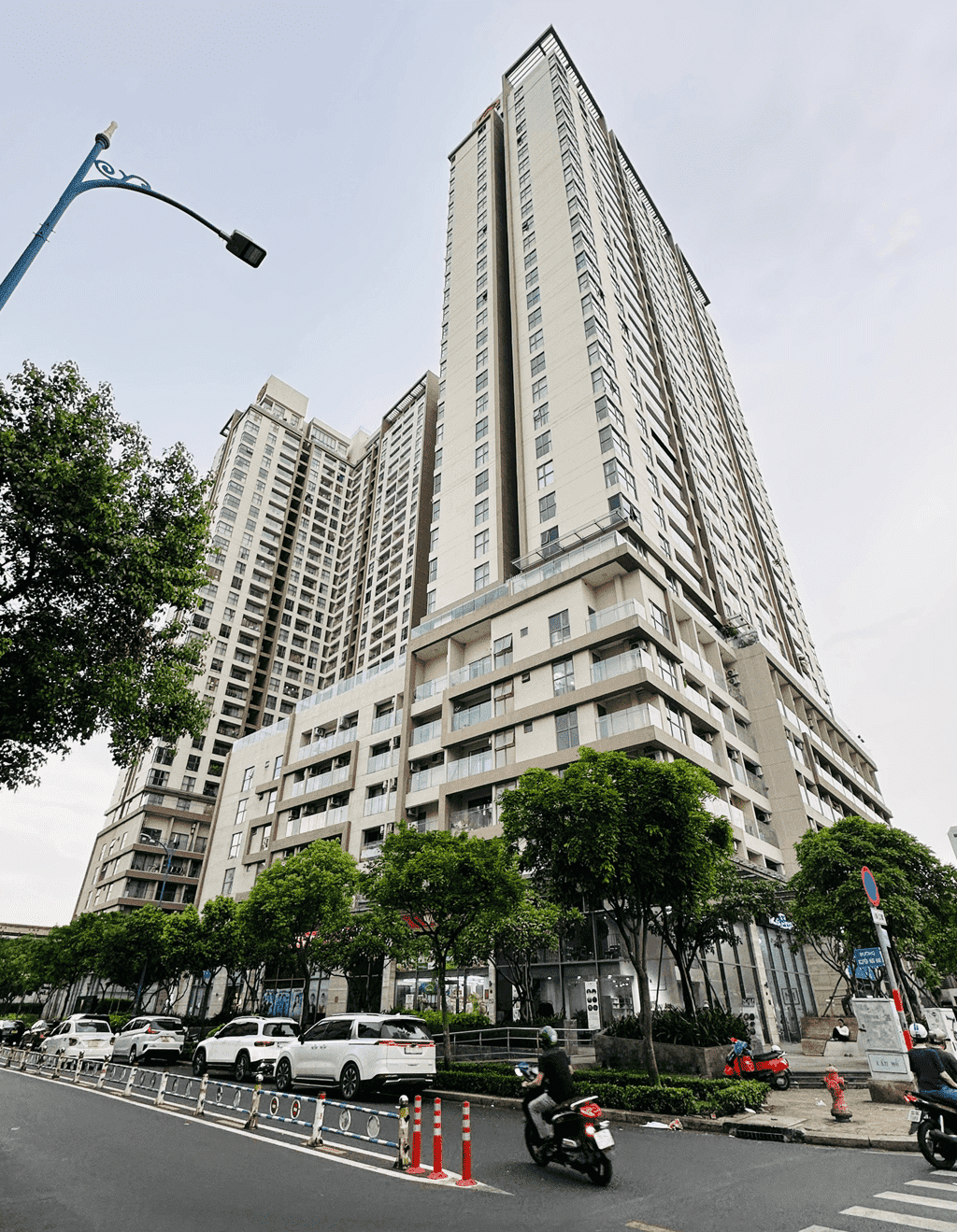 TP.HCM đẩy nhanh cấp sổ hồng cho người dân - Ảnh 1. TP.HCM đẩy nhanh cấp sổ hồng cho người dân - Ảnh 1.