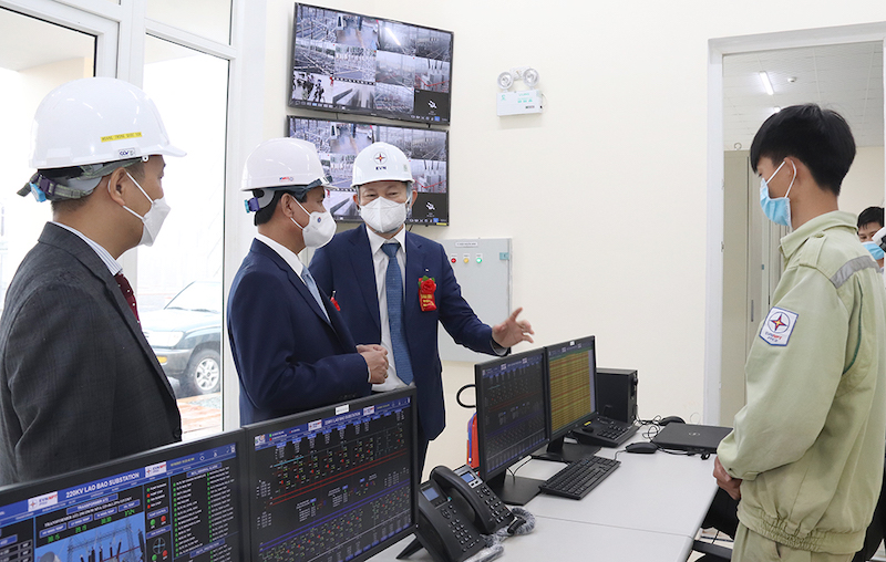 Lãnh đạo EVN và tỉnh Quảng Trị thăm trạm biến áp 220 kV Lao Bảo 